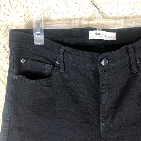GAP True Skinny mid-rise 32R [used] - Picture 4 of 7